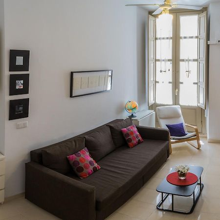 Malama Apartamentos Turisticos Malaga Luaran gambar
