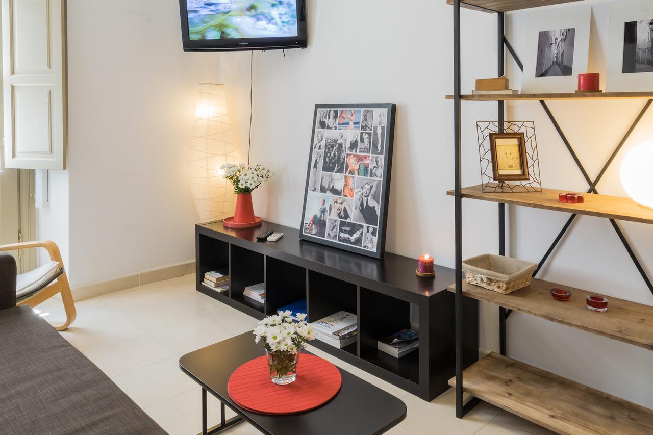Malama Apartamentos Turisticos Malaga Luaran gambar